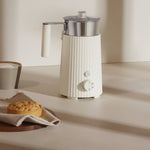 Plissé Milk Frother | White