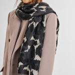 Brush Stroke Leopard Print Scarf | Grey