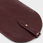 Patent Crackle Glasses Sleeve | Cherry