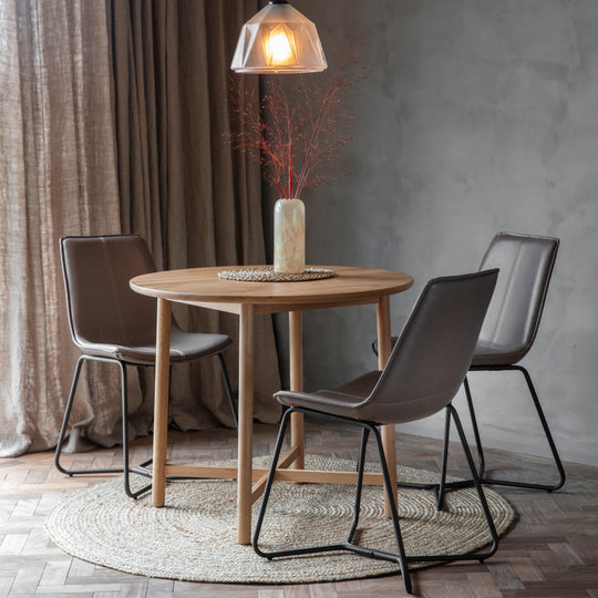 Kingham Oak Round Dining Table | Natural