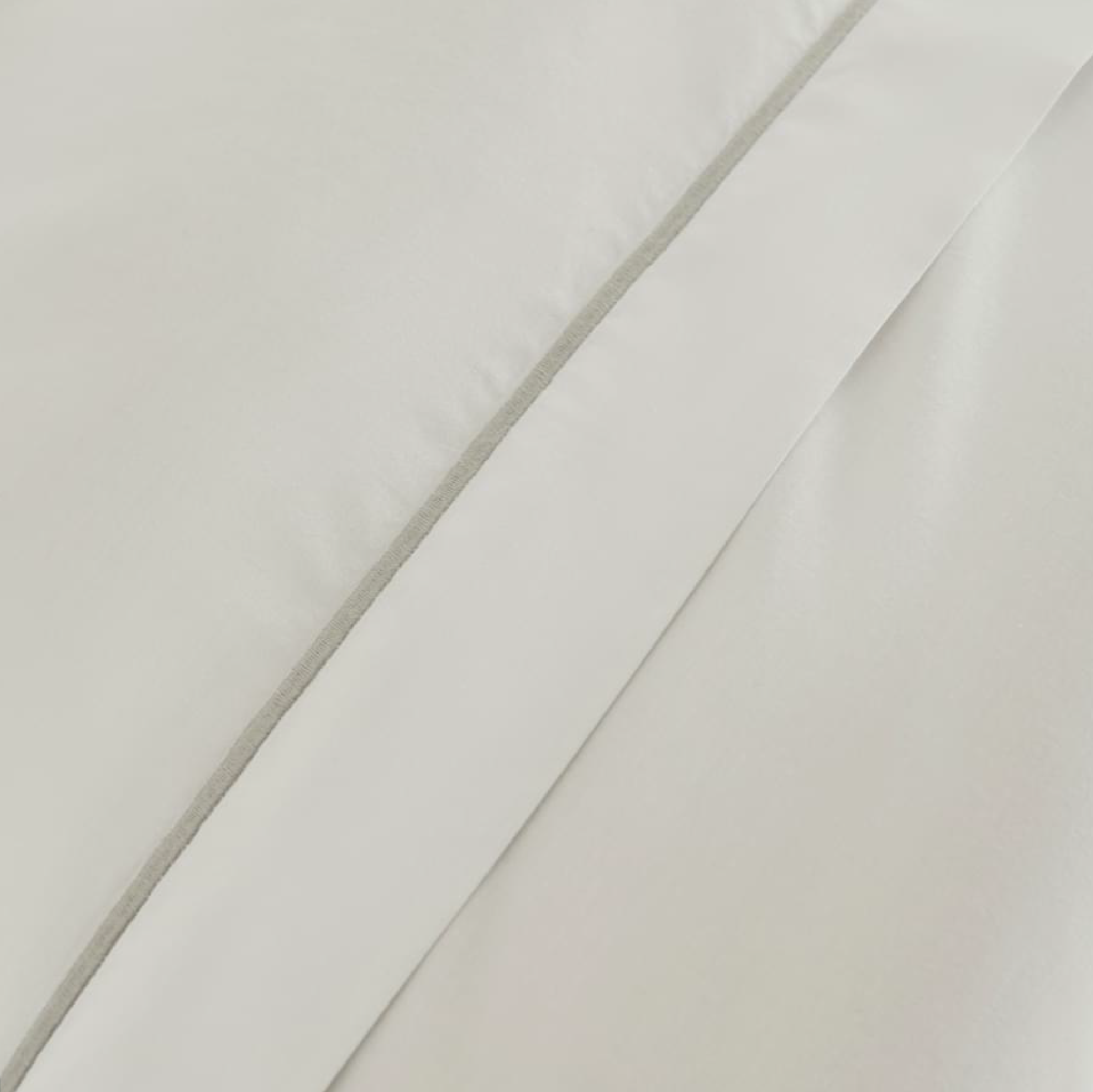 Savile Cord 220 Bed Linen | White/Silver
