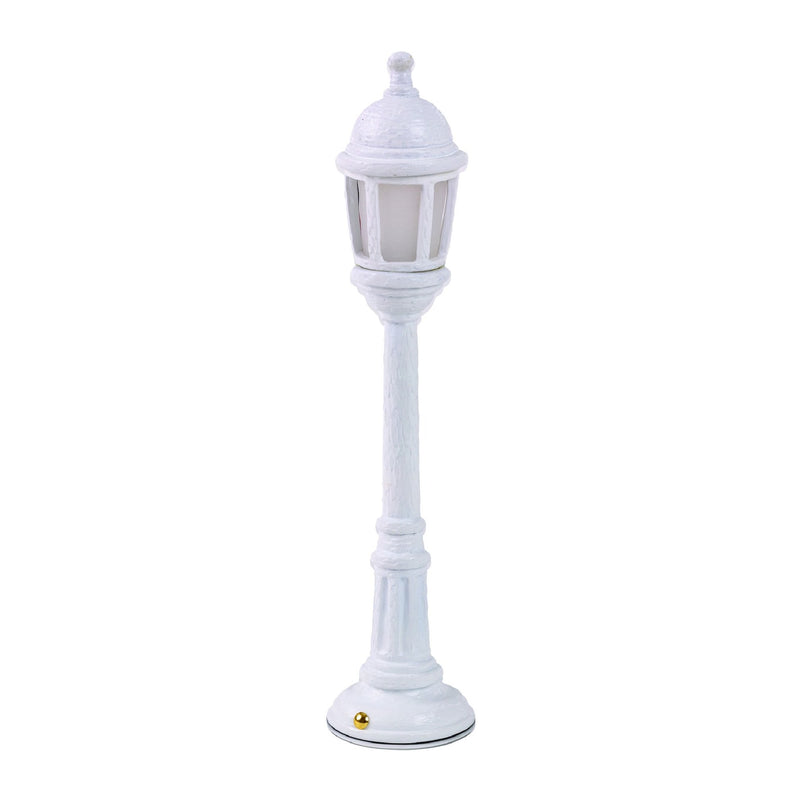 Street Lamp | White